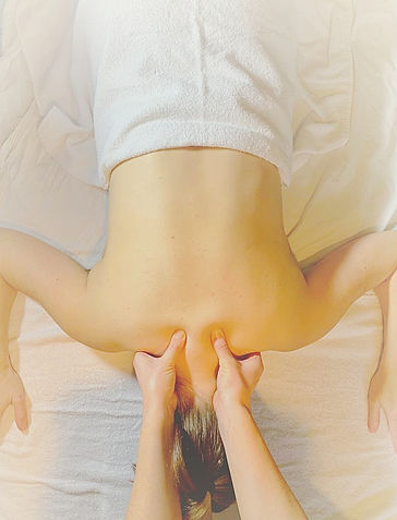 Deep tissue massage in Chorlton. Massage for tension release. Massage to get rid of tension in shoulders.